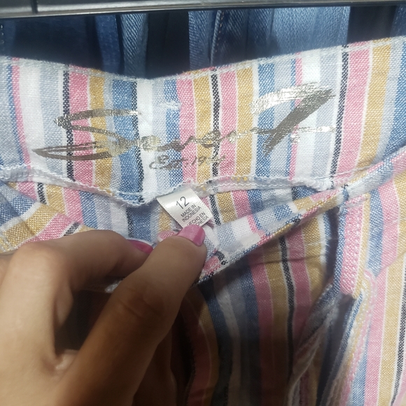 Pants - Picture 2 of 3